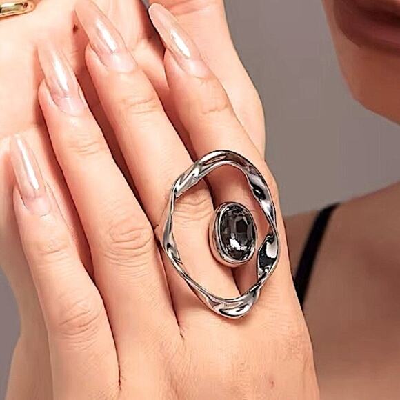 Czech Silver Crumpled Orbit Ring, Geometric Ring, Creative, Big Diamond - Picture 4 of 10